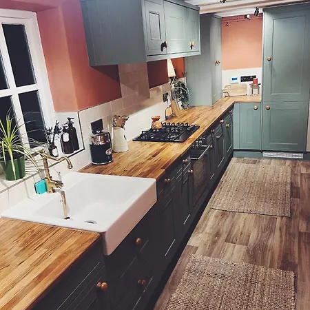 Cosy Apartment In The Heart Of Old Town Beaconsfield Esterno foto